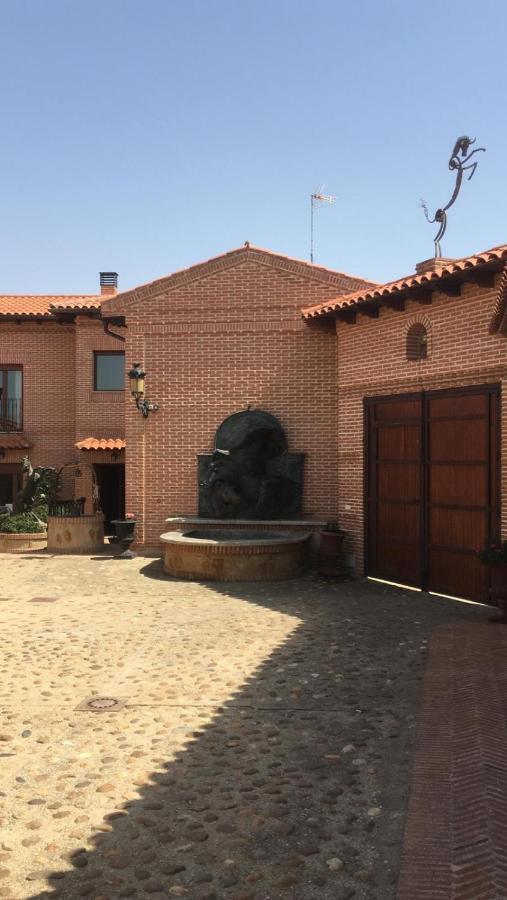 Casa Del Trotamundos Pensionat Villamayor de Campos Eksteriør billede